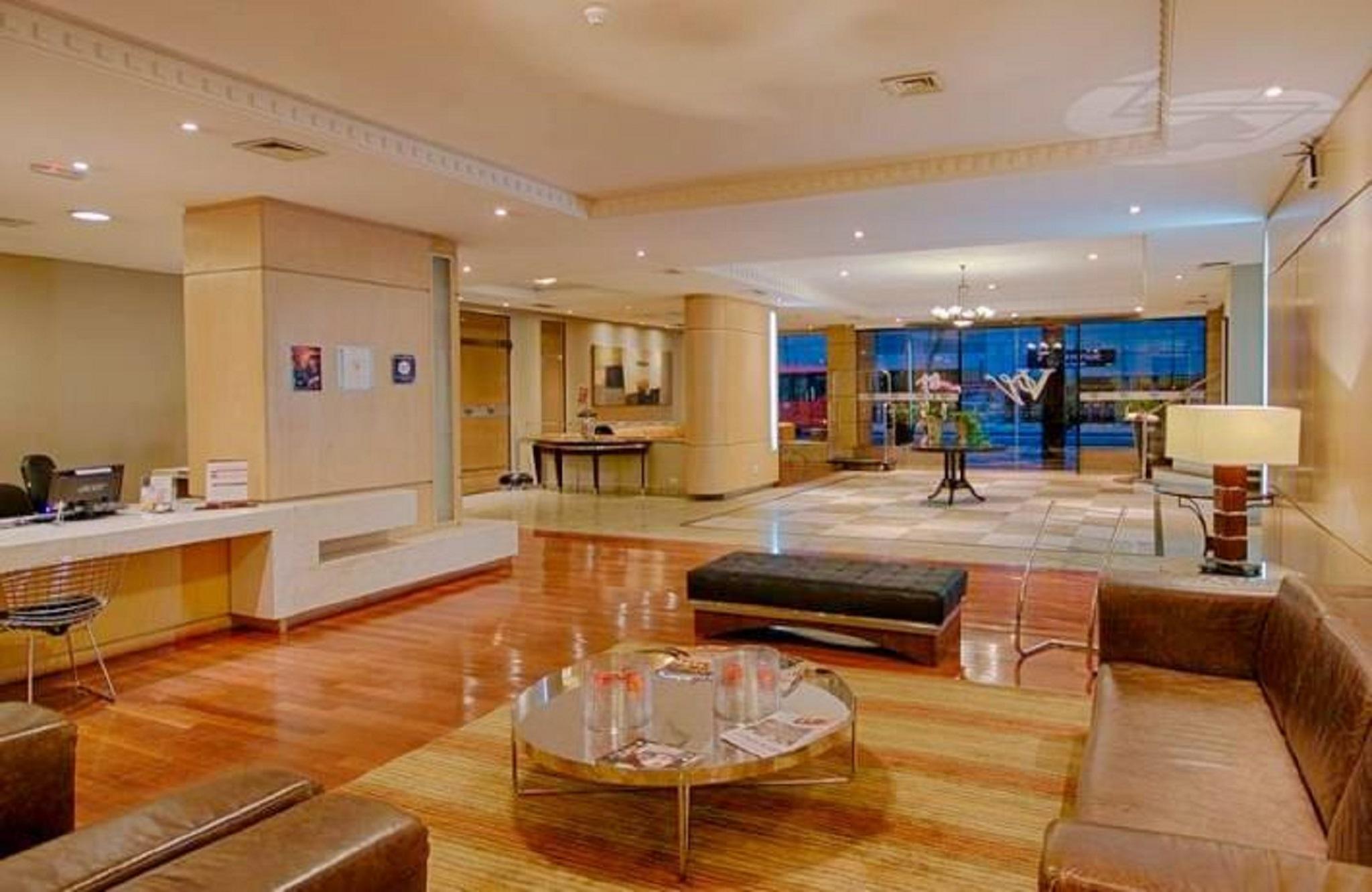 Hotel Victoria Villa Curitiba By Nacional Inn Exterior photo