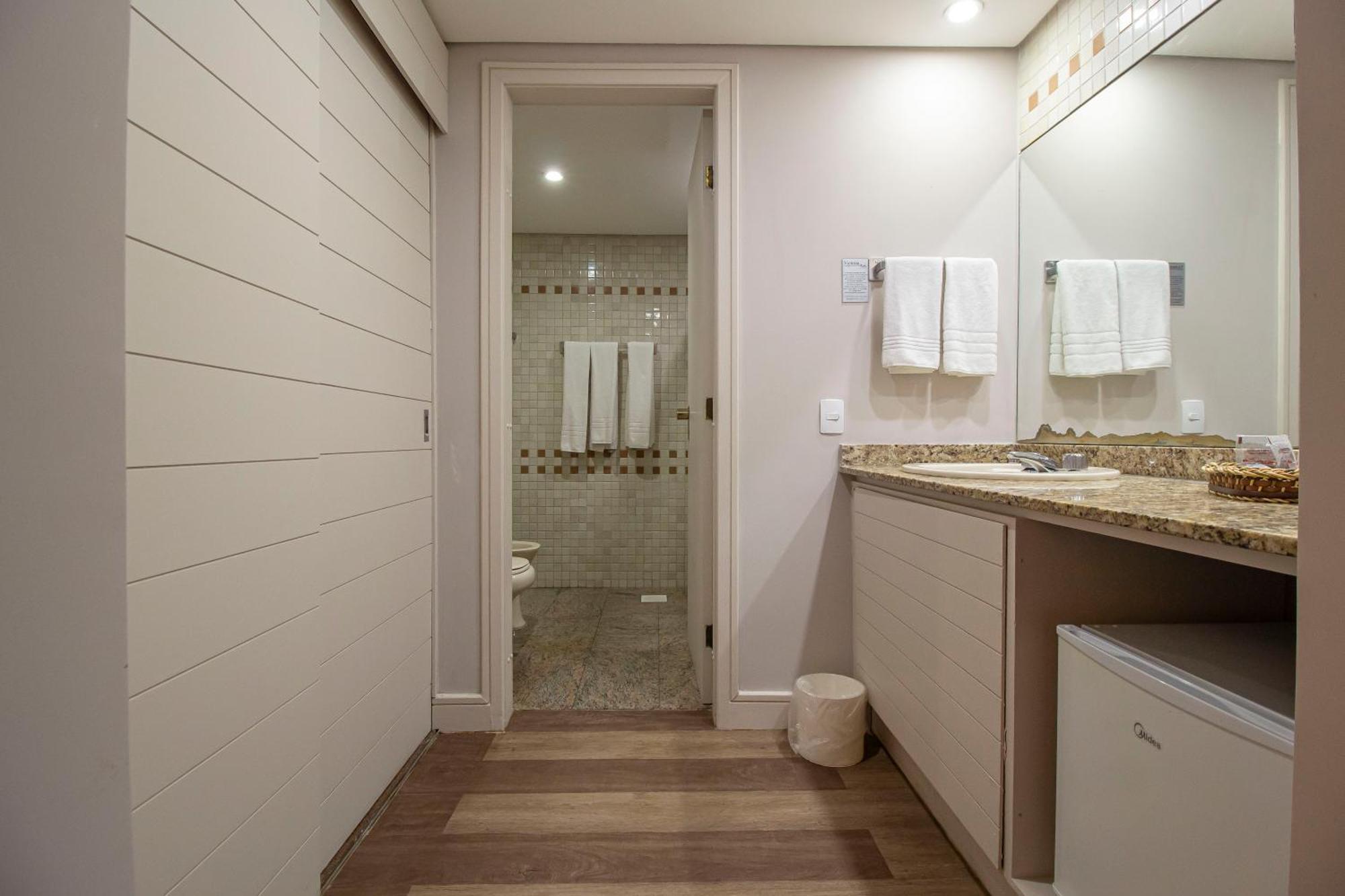 Hotel Victoria Villa Curitiba By Nacional Inn Exterior photo